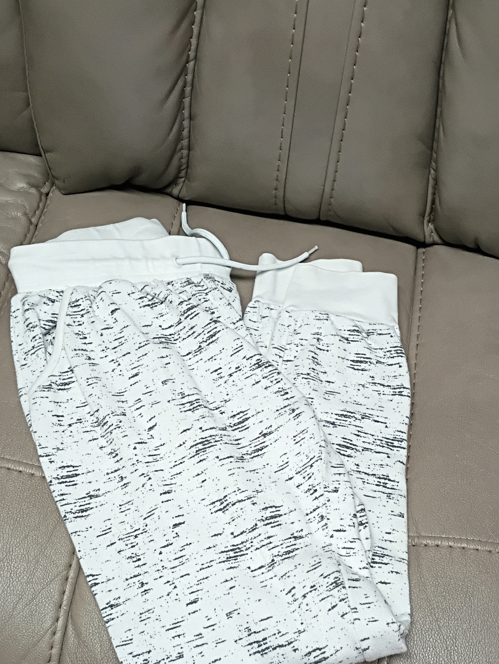 Women's White Heathered Jogger Pants with Drawstring Waist